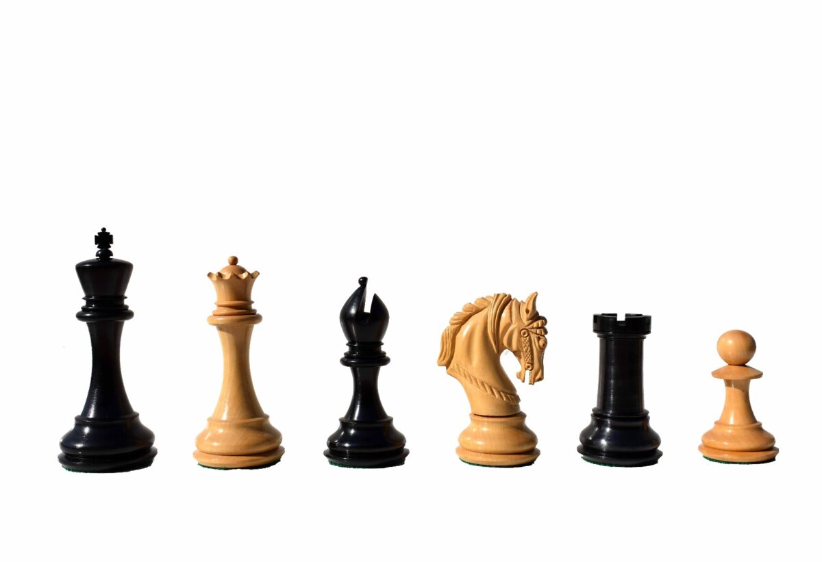 The Kings Arthur Series chess set Boxwood & Ebony 4.4" King with 2.25" square chess board-7610