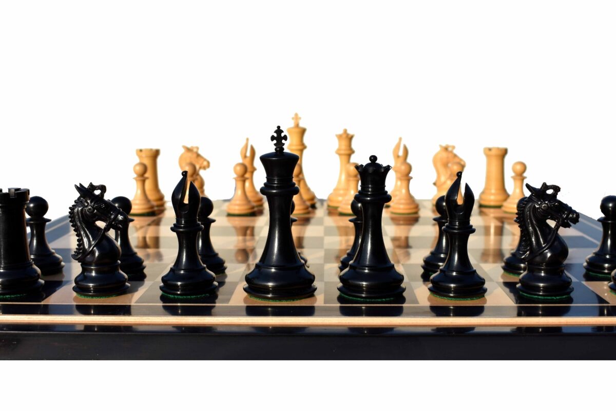 The New Sultan Series Chess Set Boxwood & Ebony 4.4" King with 2.25" Square Chess Board-7663