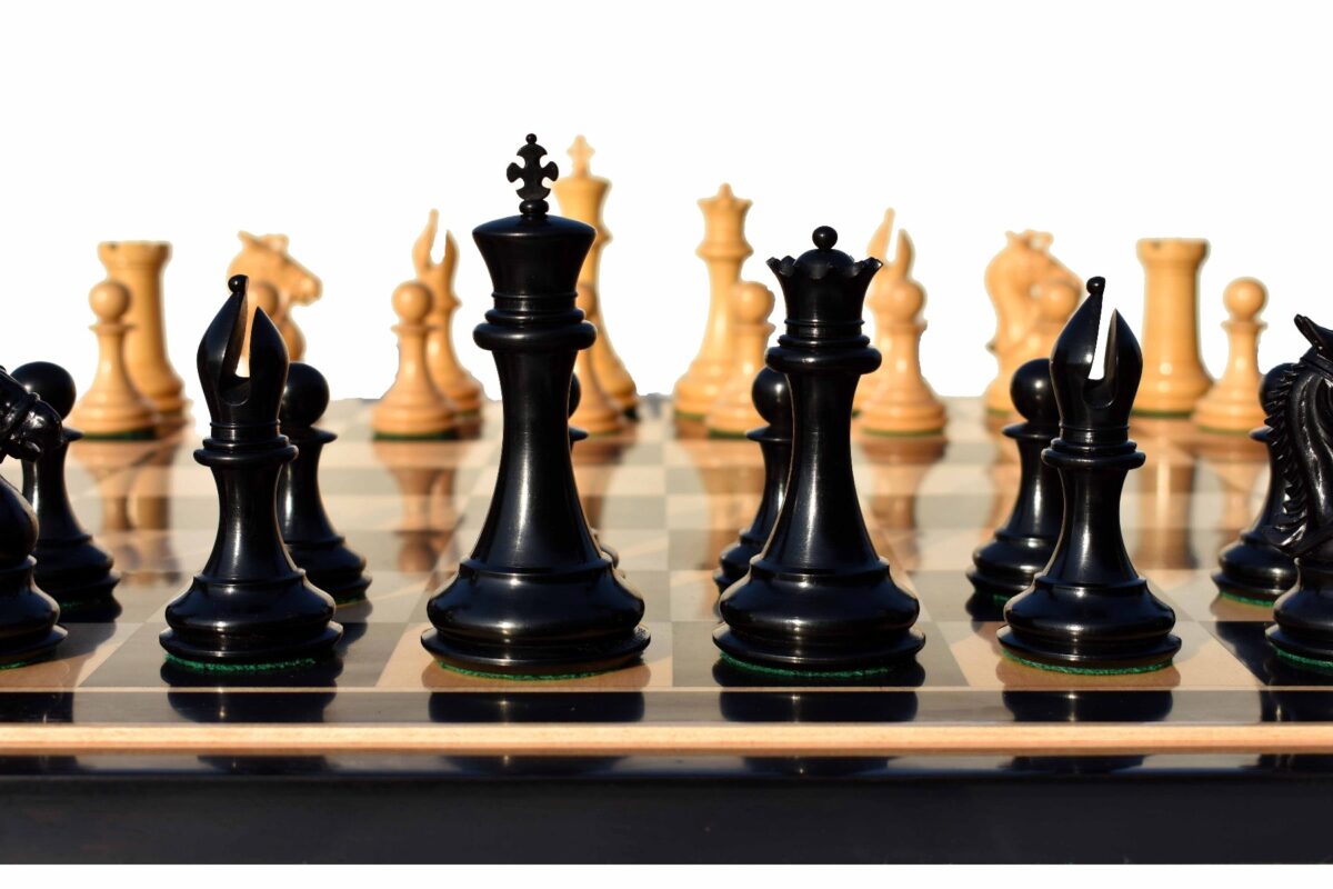 The New Sultan Series Chess Set Boxwood & Ebony 4.4" King with 2.25" Square Chess Board-7664