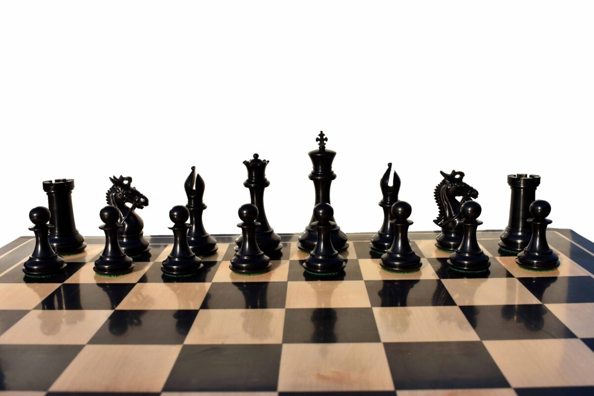 The New Sultan Series Chess Set Boxwood & Ebony 4.4" King with 2.25" Square Chess Board-7674