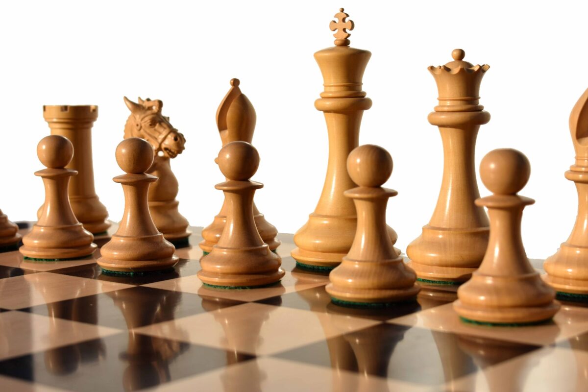 The New Sultan Series Chess Set Boxwood & Ebony 4.4" King with 2.25" Square Chess Board-7671