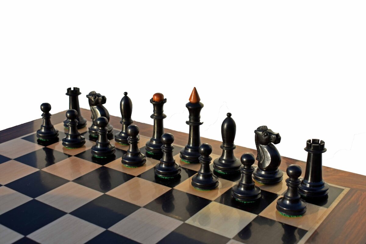 The Shkolnik soviet series reproduction Chess set Antiqued Boxwood & Ebonized 3.5" King with 1.75" Square Chess board-7624