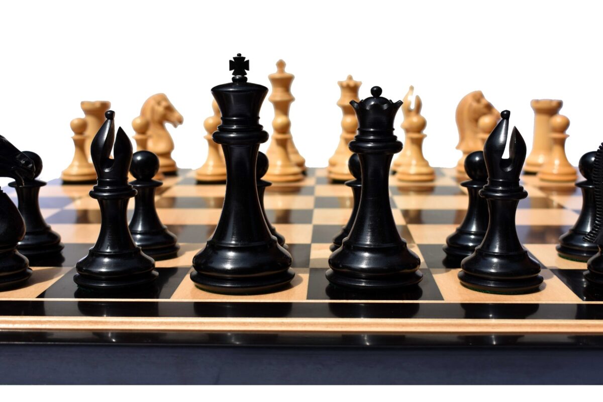 The Empire's Prestige Series chess set Boxwood & Ebony 4.4" King with 2.25" Square chess Board -8016