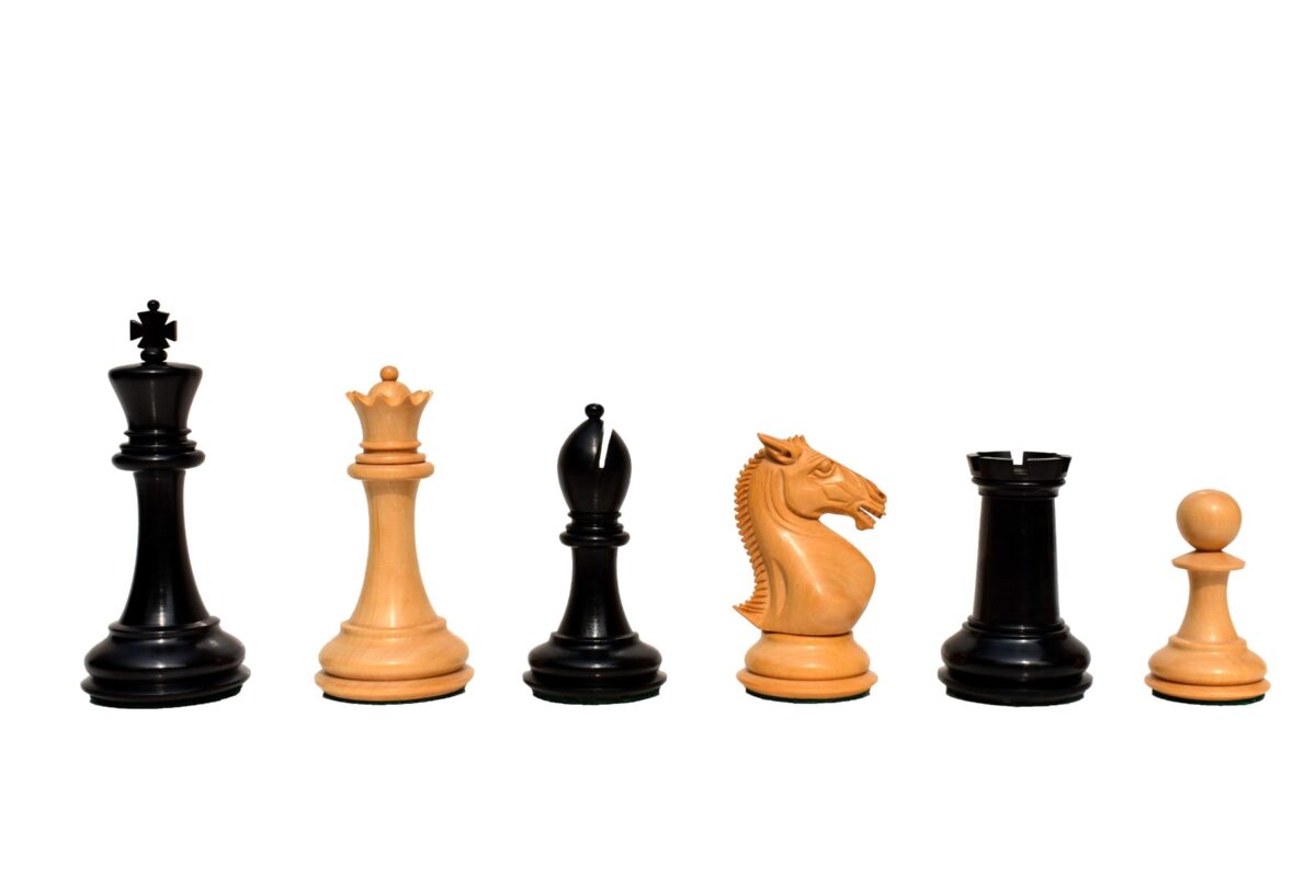 New Hasting Series chess set Boxwood & Ebony 4.25" King with 2.25" Square chess board-7965