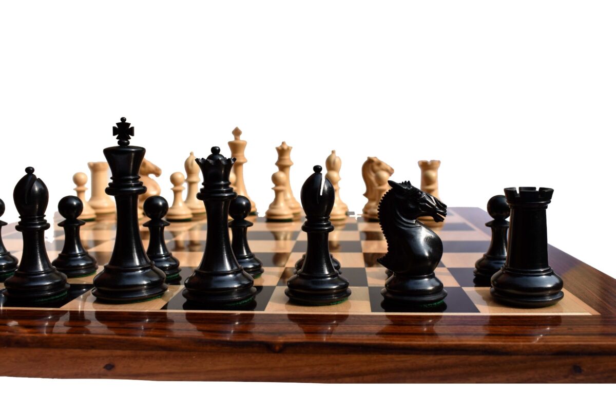 New Hasting Series chess set Boxwood & Ebony 4.25" King with 2.25" Square chess board-7954