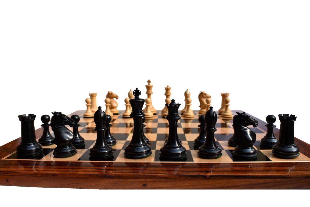 New Hasting Series chess set Boxwood & Ebony 4.25" King with 2.25" Square chess board-7953