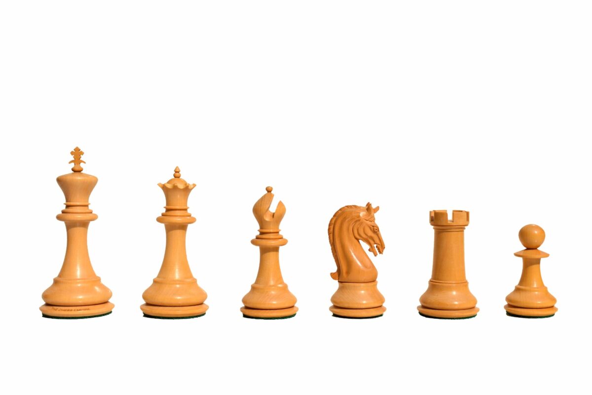 St Joseph Series chess set Boxwood & Ebony 4.25" King with 2.25" square chess board-7924