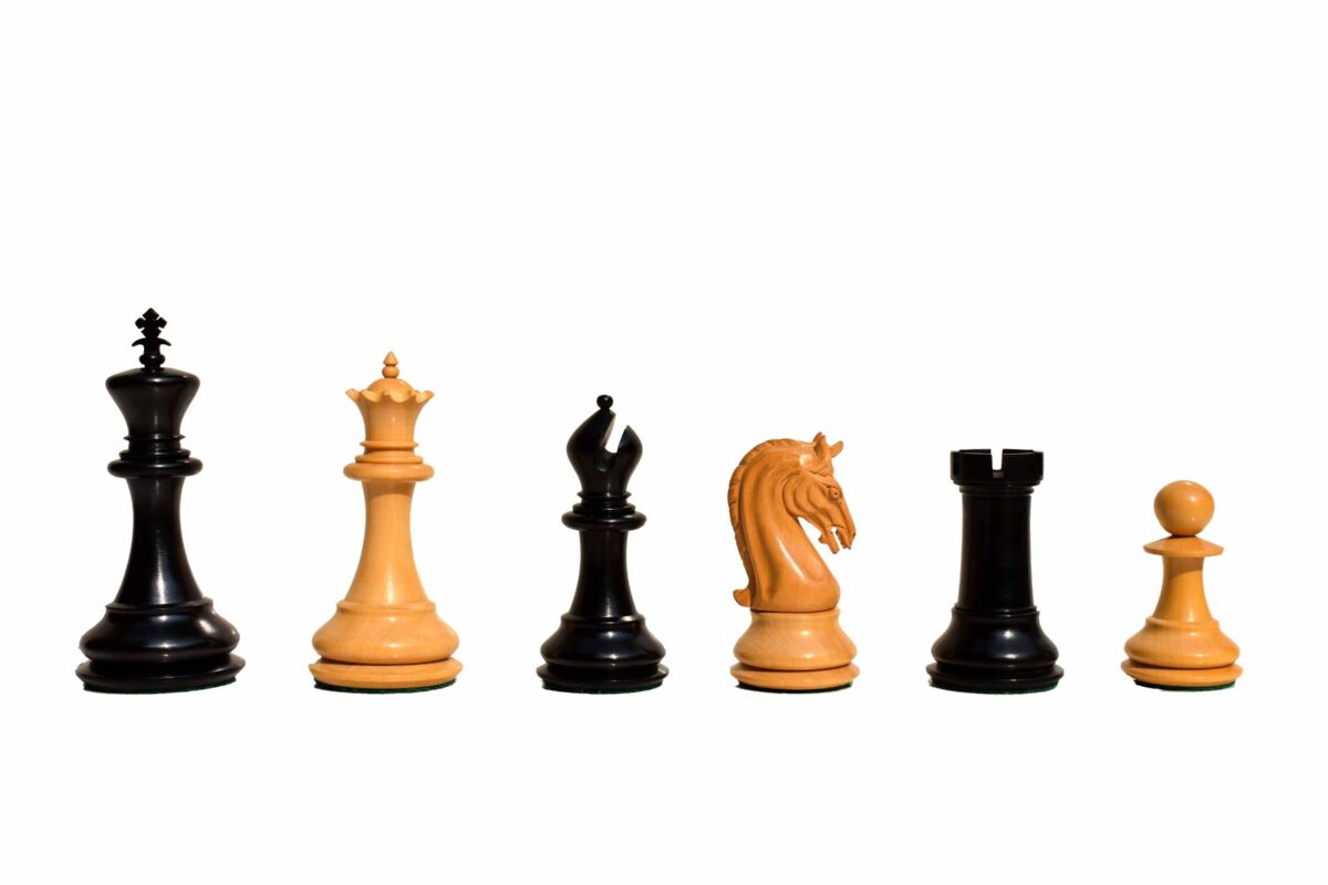 St Joseph Series chess set Boxwood & Ebony 4.25" King with 2.25" square chess board-7923