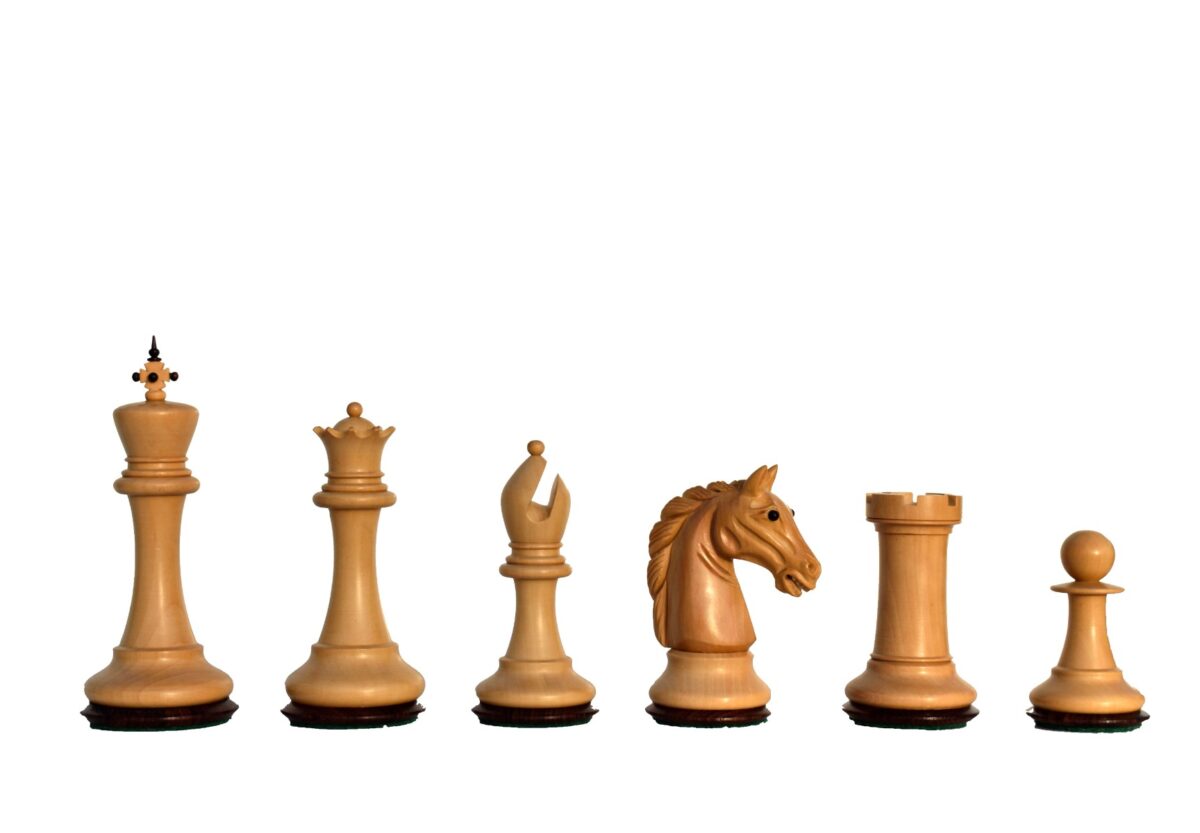 The Barbarian Knight Chess set Boxwood & Rosewood 4.4" King with 2.25" square chess board-8169