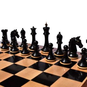 The Barbarian Knight Chess set Boxwood & Ebony 4.4" King with 2.25" square chess board-8187