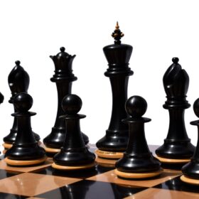 The Barbarian Knight Chess set Boxwood & Ebony 4.4" King with 2.25" square chess board-8182