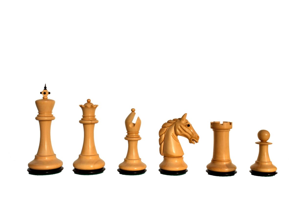 The Barbarian Knight Chess set Boxwood & Ebony 4.4" King with 2.25" square chess board-8190