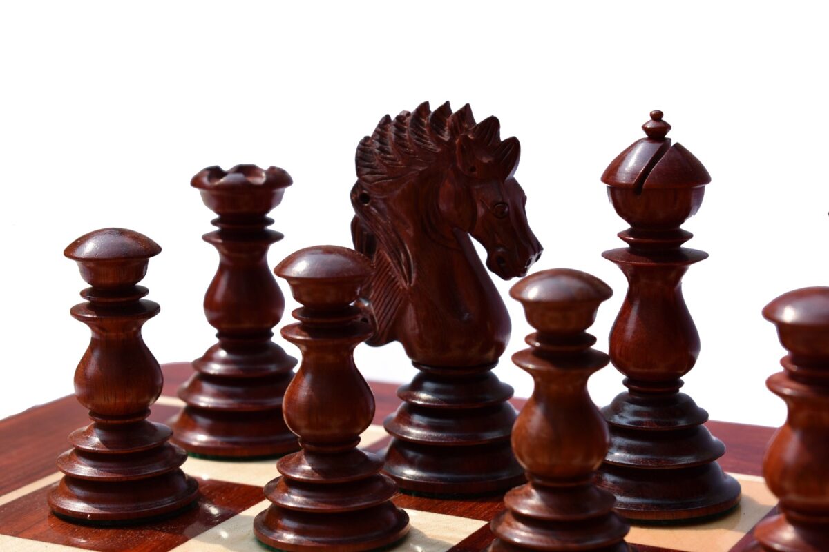 Designer Kings Castle Series Chess set Boxwood & Padauk 4.4" King with 2" Square Chess Board-8235