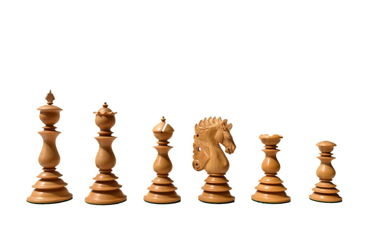 Designer Kings Castle Series Chess set Boxwood & Padauk 4.4" King with 2" Square Chess Board-8236