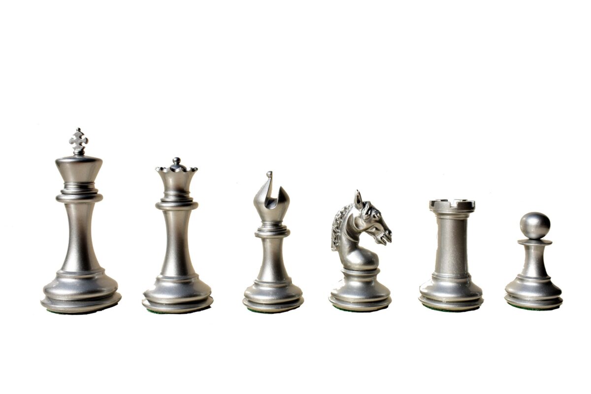 The sheffield Series chess Pieces Silver & Black Boxwood Lacquered 4.4" King -8402