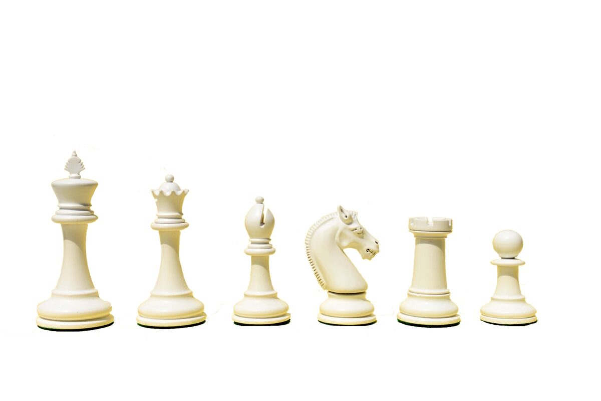 Queens Gambit Series II chess set White & Green Lacquer Boxwood 4" King-8749