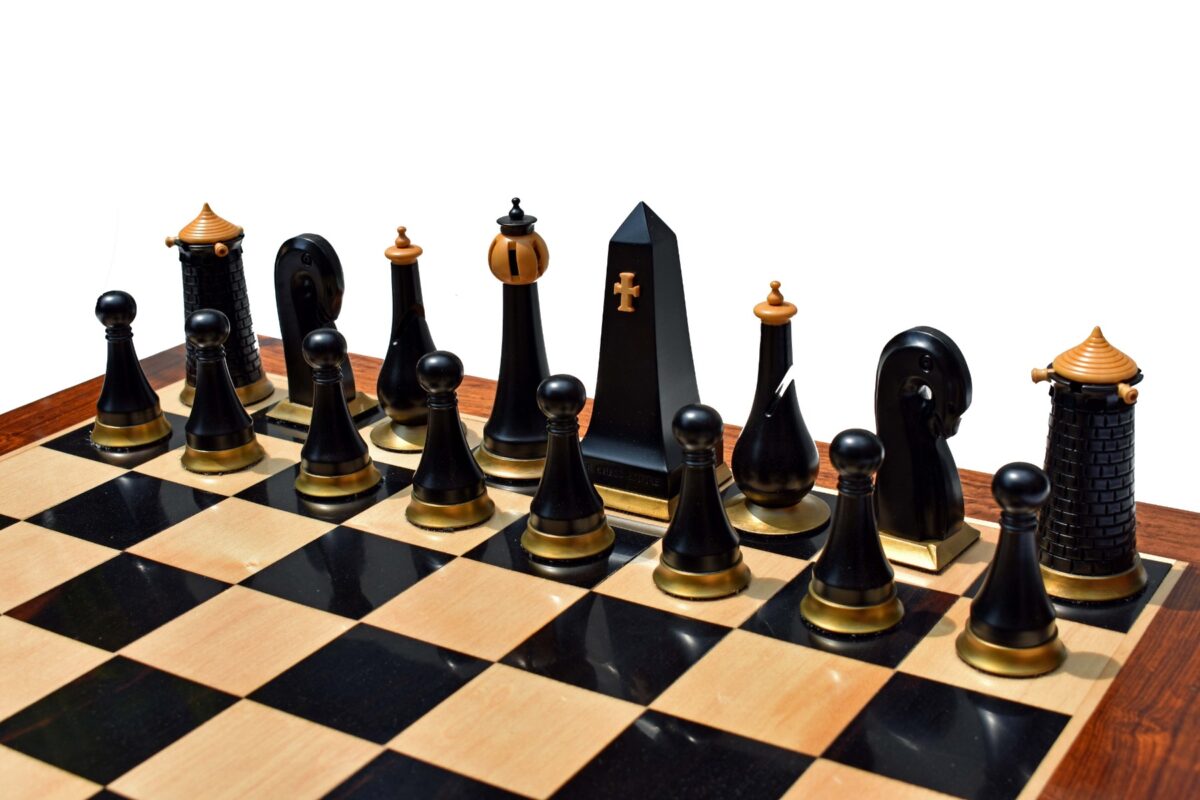 Limited Edition--The Hallgrimur Reykjavik Series chess set Boxwood & Ebony 4.5" king with 2.5" Square chess Board-8798