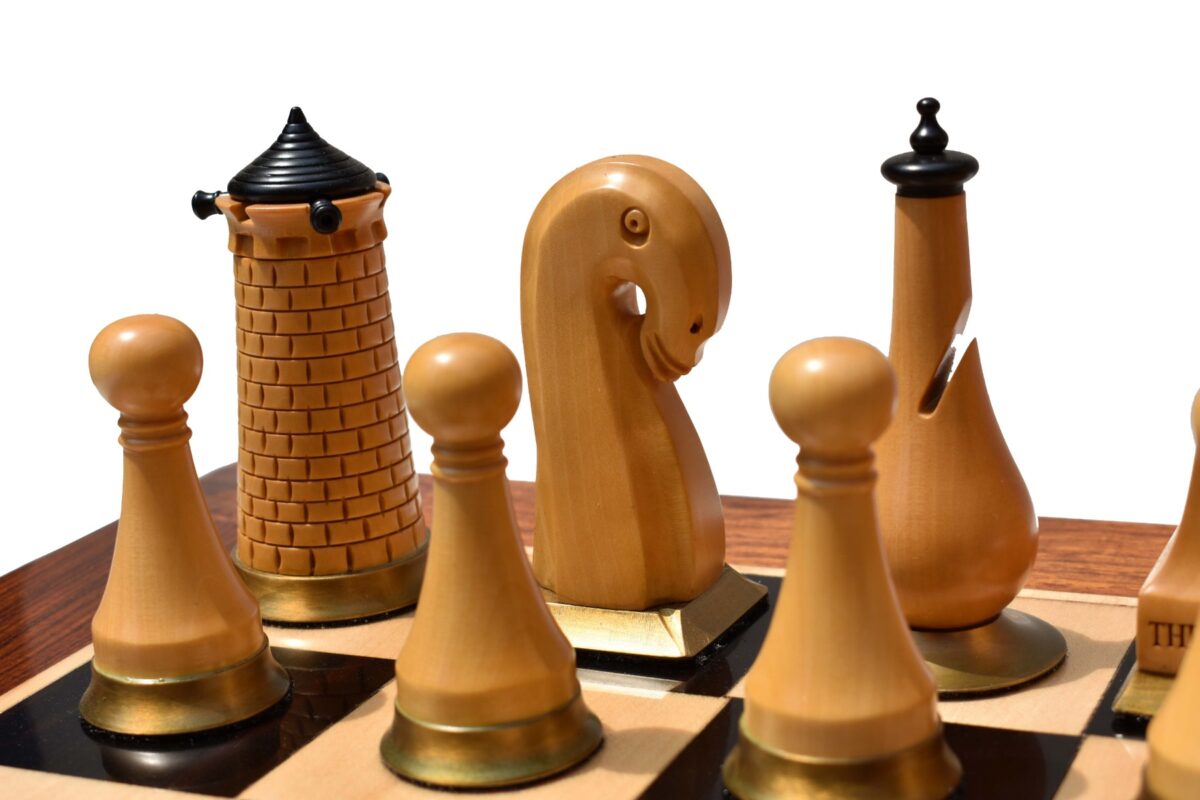 Limited Edition--The Hallgrimur Reykjavik Series chess set Boxwood & Ebony 4.5" king with 2.5" Square chess Board-8794