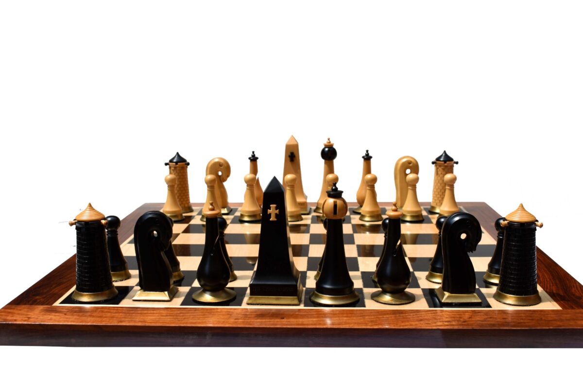 Limited Edition--The Hallgrimur Reykjavik Series chess set Boxwood & Ebony 4.5" king with 2.5" Square chess Board-8788