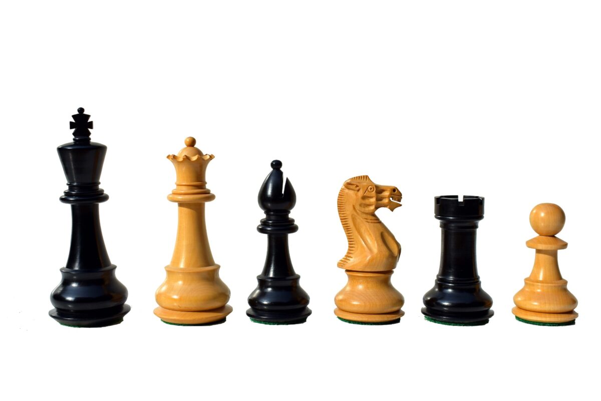 Classic Series chess set Boxwood & Ebonized 5" King with 2.25" Square Beveled series chess board-8827