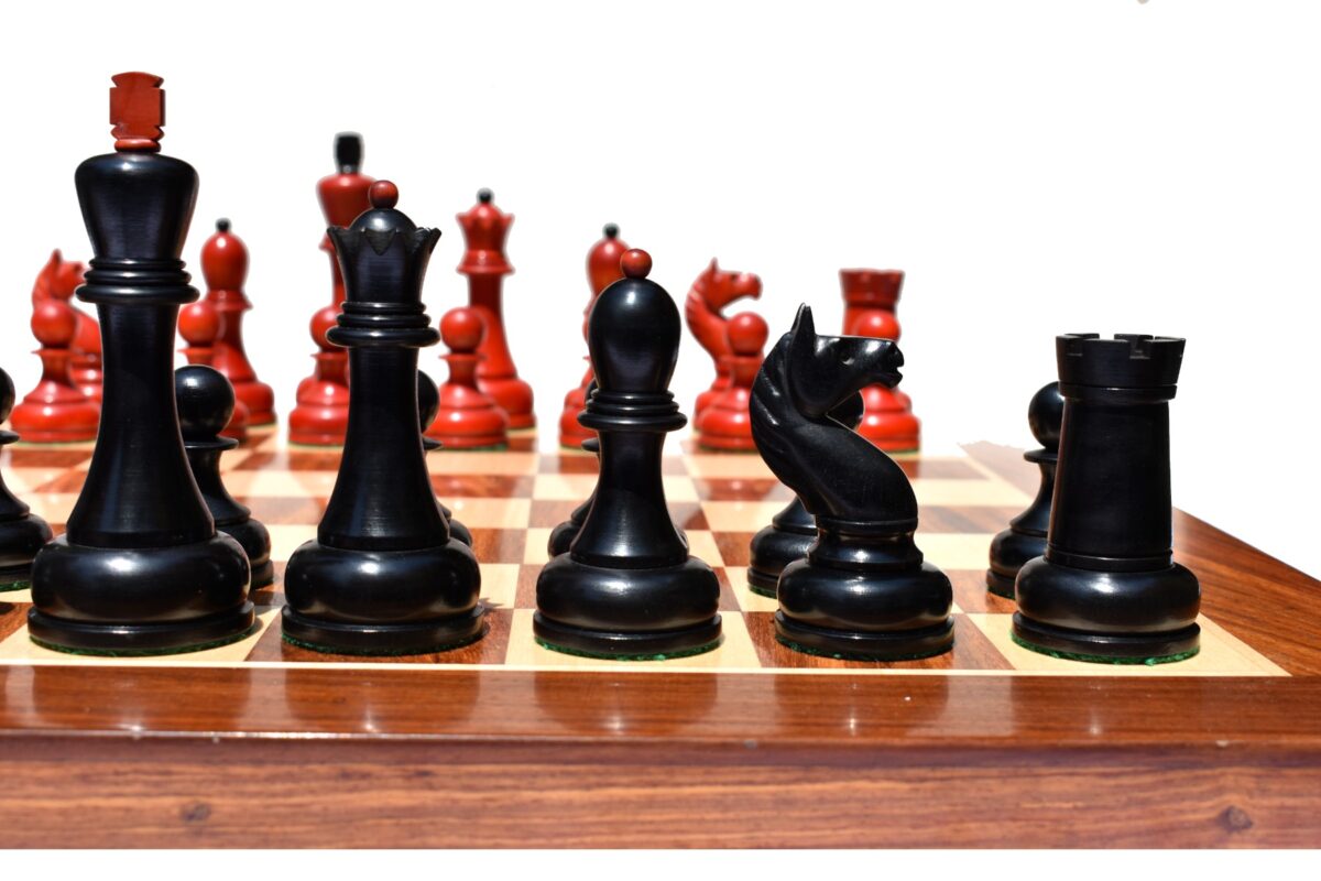 THE REPRODUCTION OF 1960 MIKHAIL TAL CHESS SET CRIMSON BOXWOOD & EBONIZED 4.125" KING WITH 2" SQUARE CHESS BOARD-9109