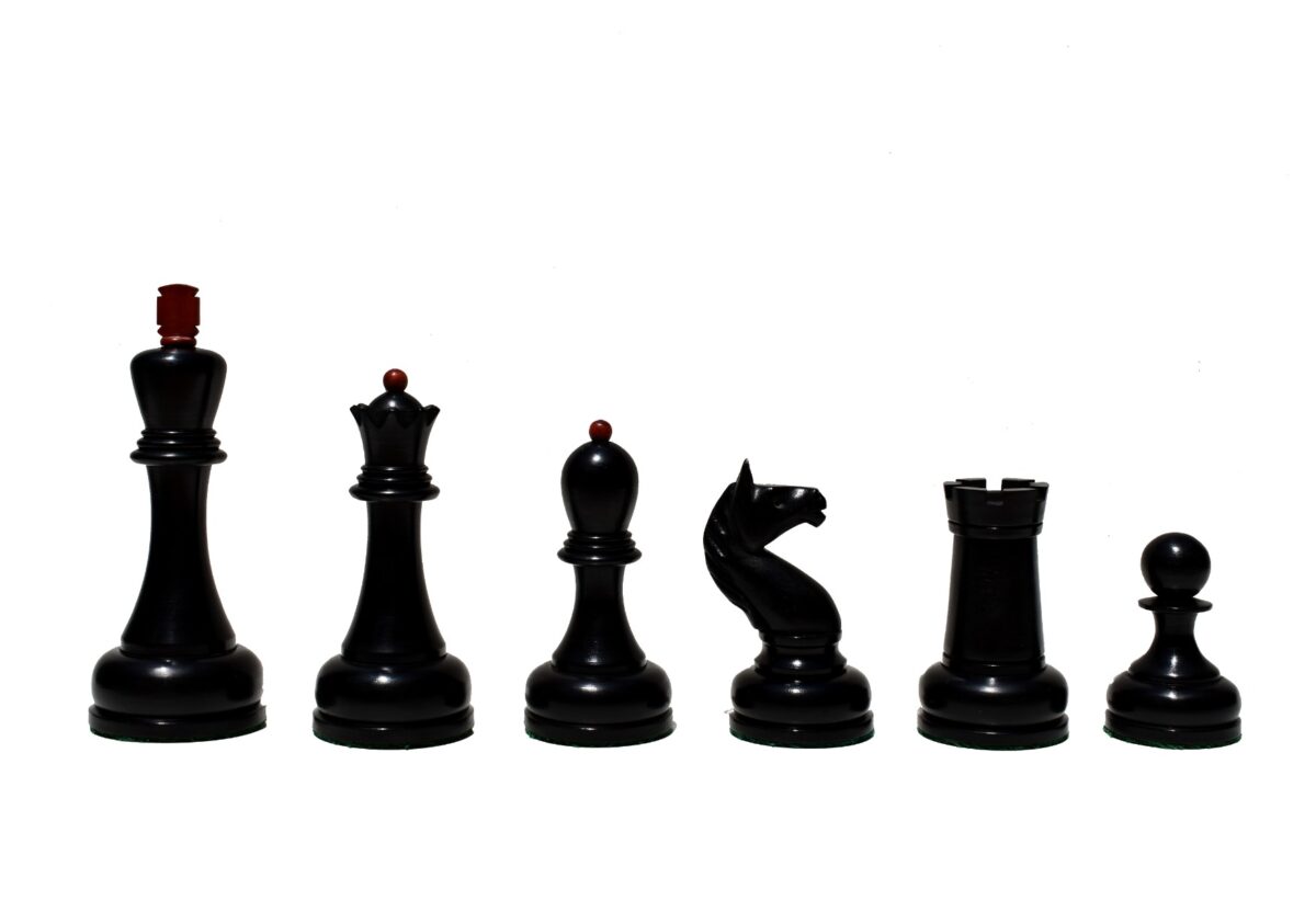 THE REPRODUCTION OF 1960 MIKHAIL TAL CHESS SET CRIMSON BOXWOOD & EBONIZED 4.125" KING WITH 2" SQUARE CHESS BOARD-9118