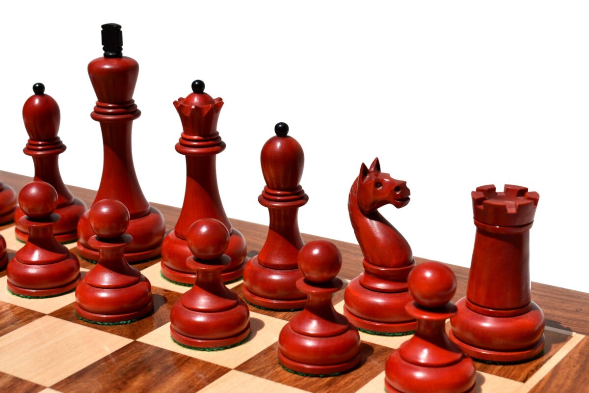 THE REPRODUCTION OF 1960 MIKHAIL TAL CHESS SET CRIMSON BOXWOOD & EBONIZED 4.125" KING WITH 2" SQUARE CHESS BOARD-9112