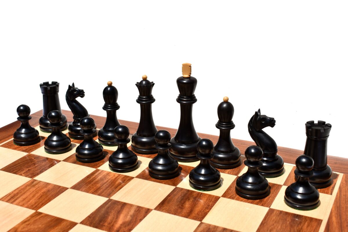 THE REPRODUCTION OF 1960 MIKHAIL TAL CHESS SET BOXWOOD & EBONIZED 4.125" KING WITH 2" SQUARE CHESS BOARD-9100