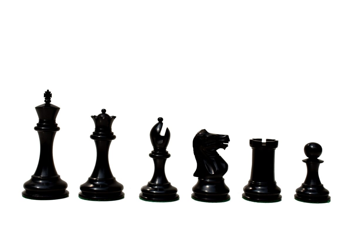 The Howard Staunton chess set Boxwood & Ebony 4" King with 2" square chess board-9155