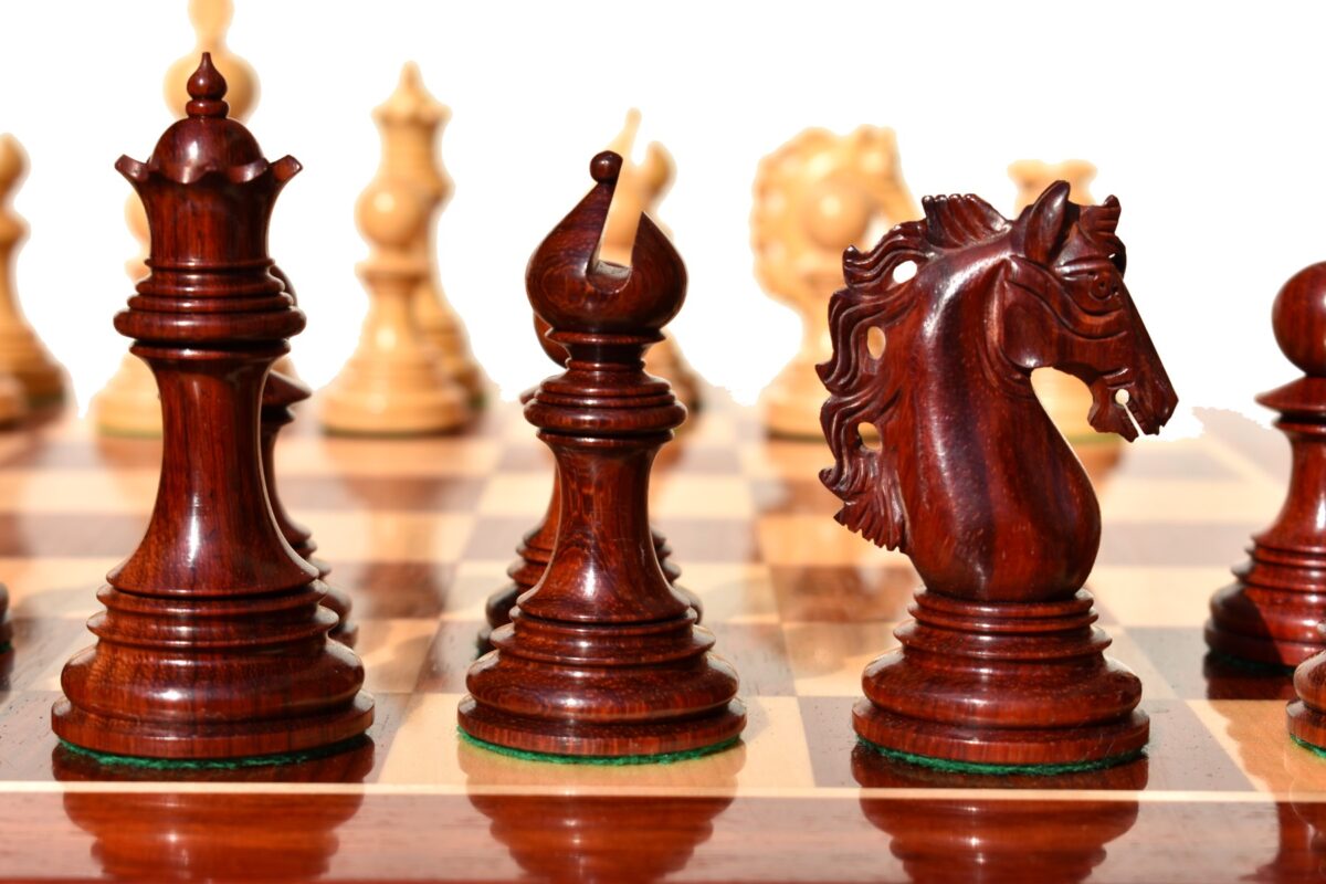 St Petersburg Series Chess Set Boxwood & Padauk 4.4" King with 2.25" Square Chess Board-9206