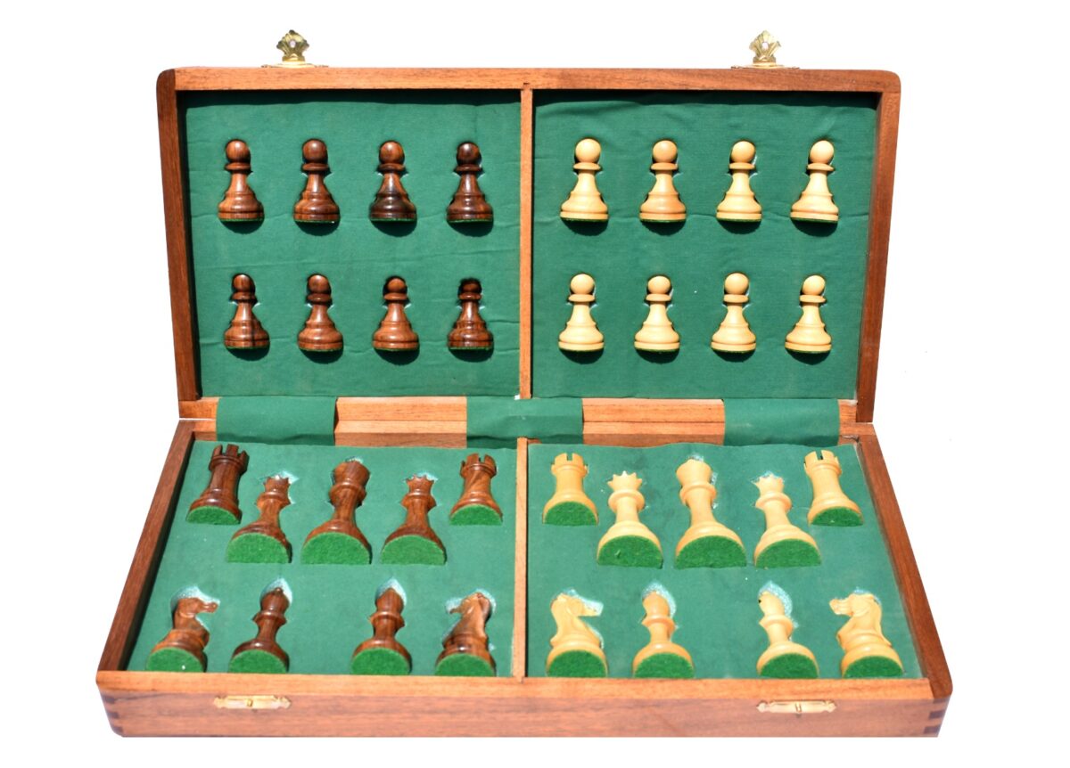 The British Staunton Boxwood & Sheesham 4" King with 18" chess board-9348